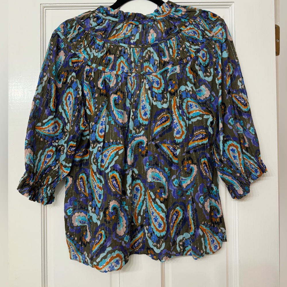 CROSBY by Mollie Burch Finley Top—Olive Paisley Size L - Picture 6 of 6